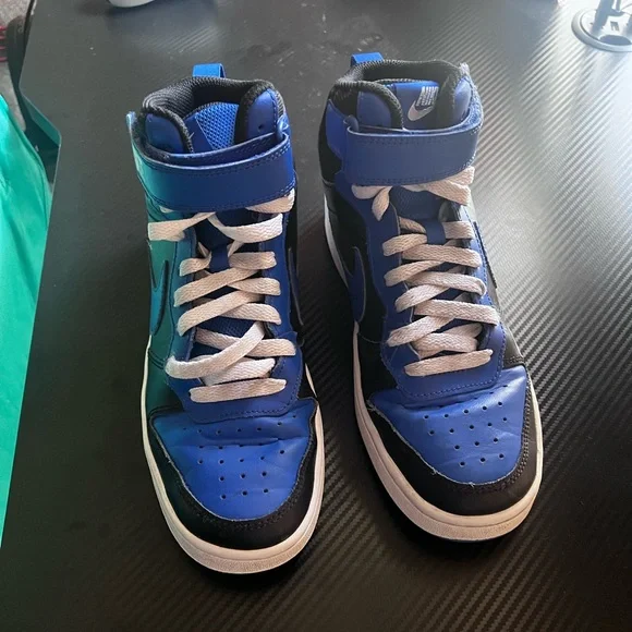 Nike boys shoes - Picture 1 of 5